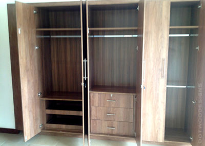 DW Wardrobes 8 W